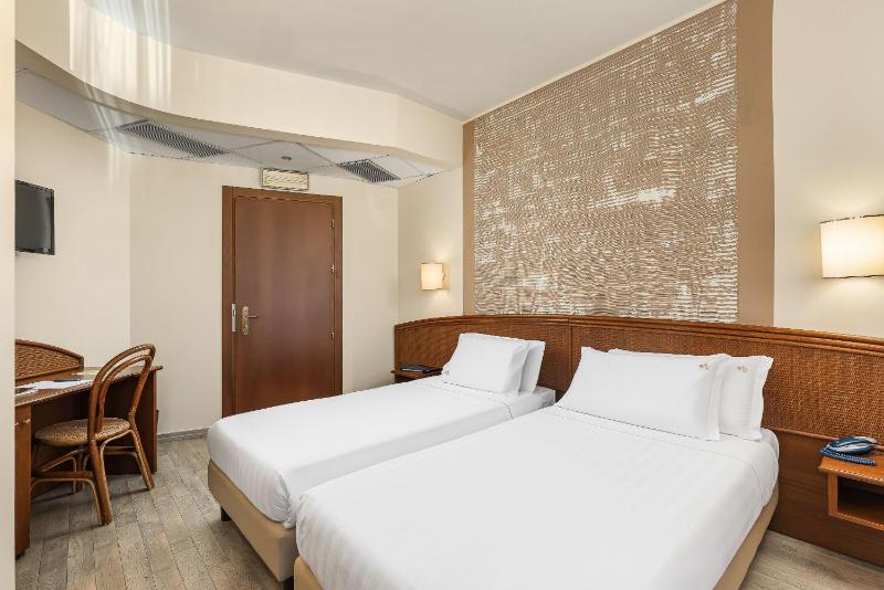 Superior Double or Twin Room image 2