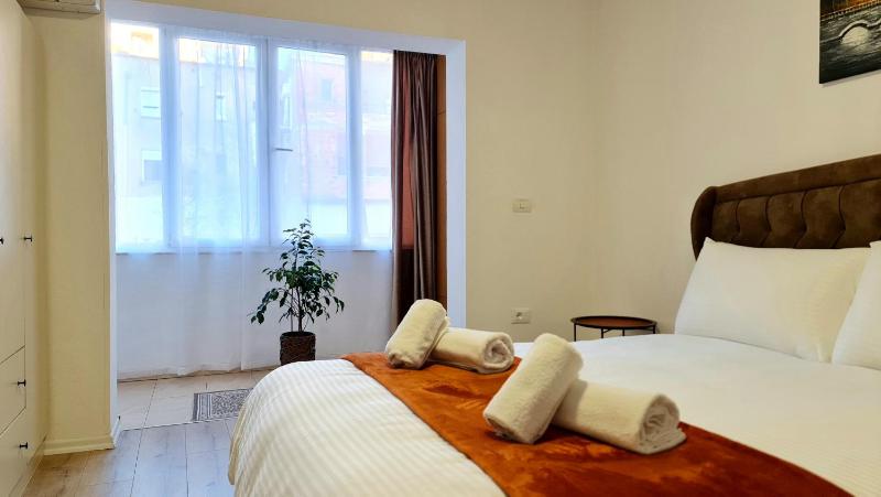 Zaimeen Apartments in Bllok Area - image 3