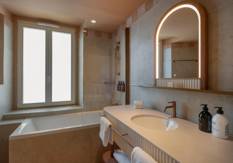 Triple Room image 1