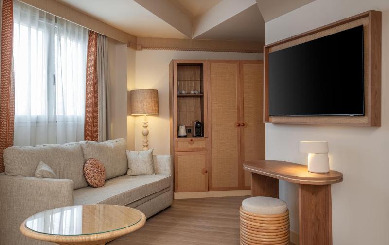 Junior Suite image 2