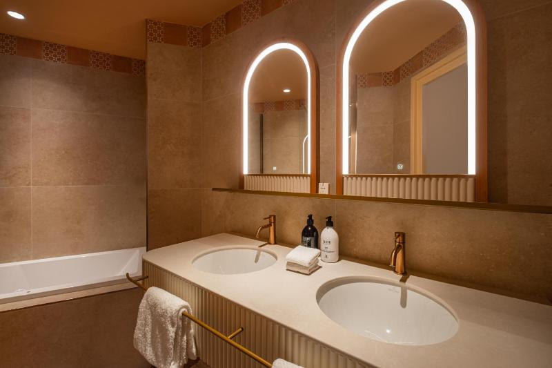 Junior Suite image 1
