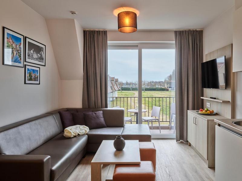 Family Suite | 2 Adults - 3 Children image 2