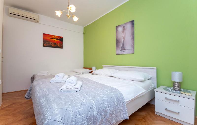 Apartment Karlo - image 41