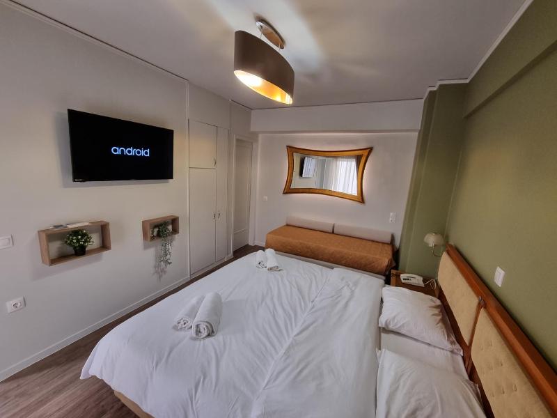 One-Bedroom Suite image 2