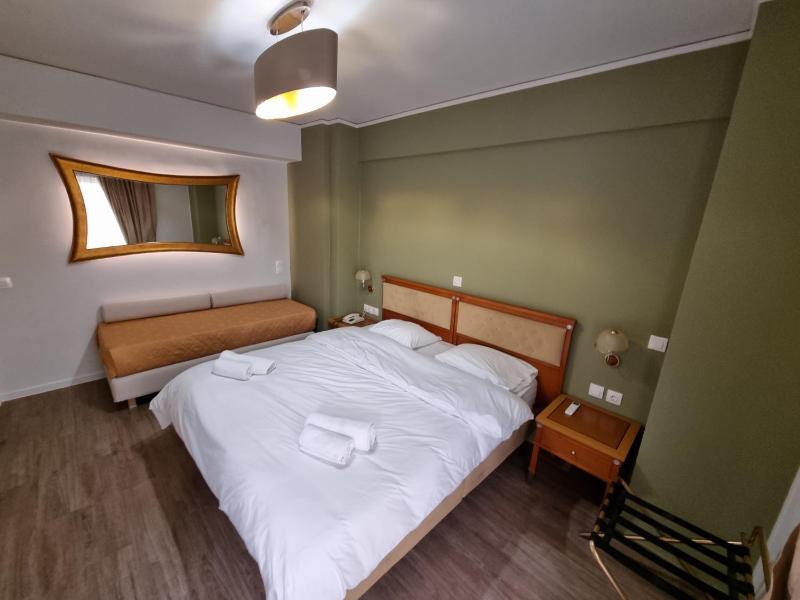 One-Bedroom Suite image 3
