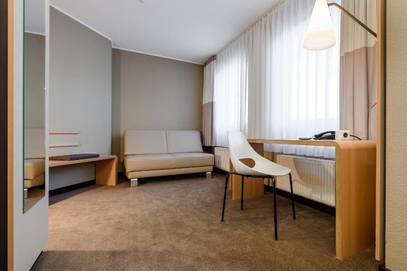 Junior Suite with One King Bed and Sofa image 2