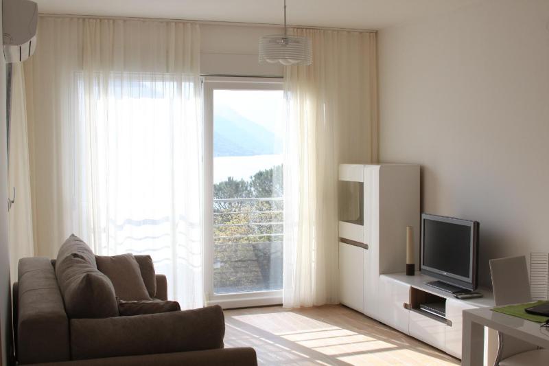 Apartment with Sea View image 1