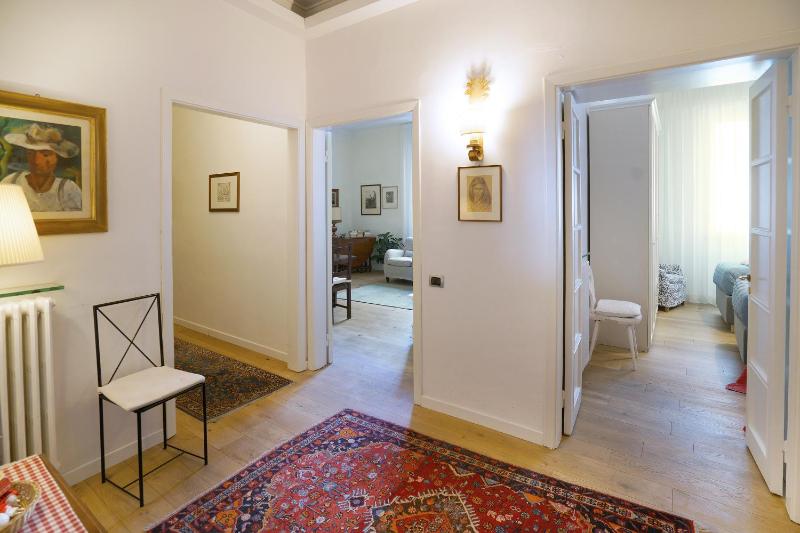 Apartment image 4