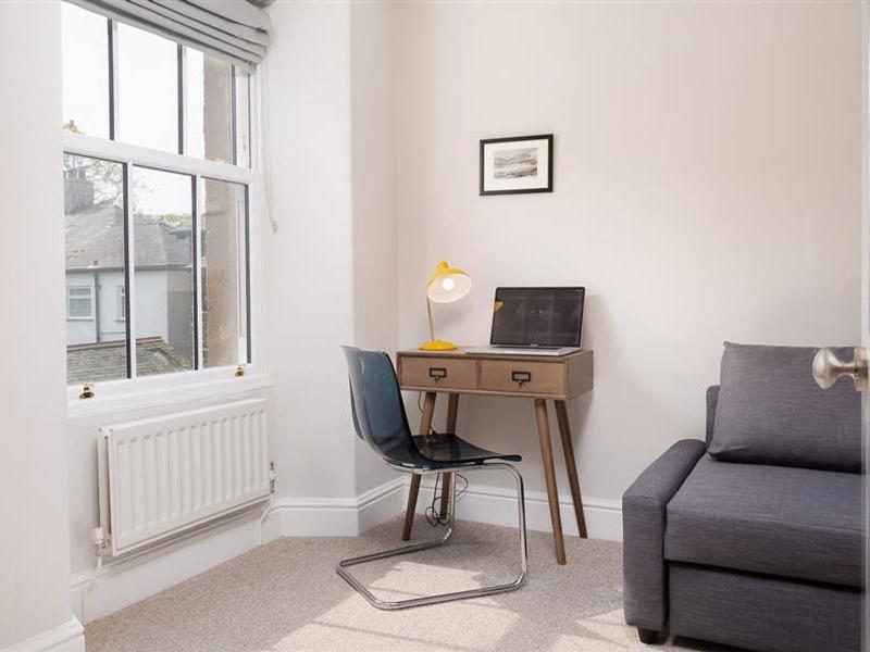 Bellflower Cottage - image 8