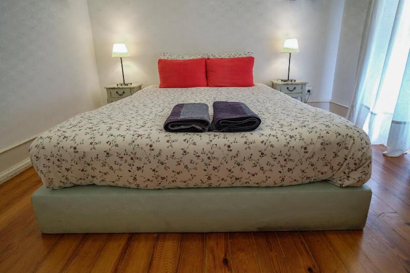 Double Room with Shared Bathroom image 4