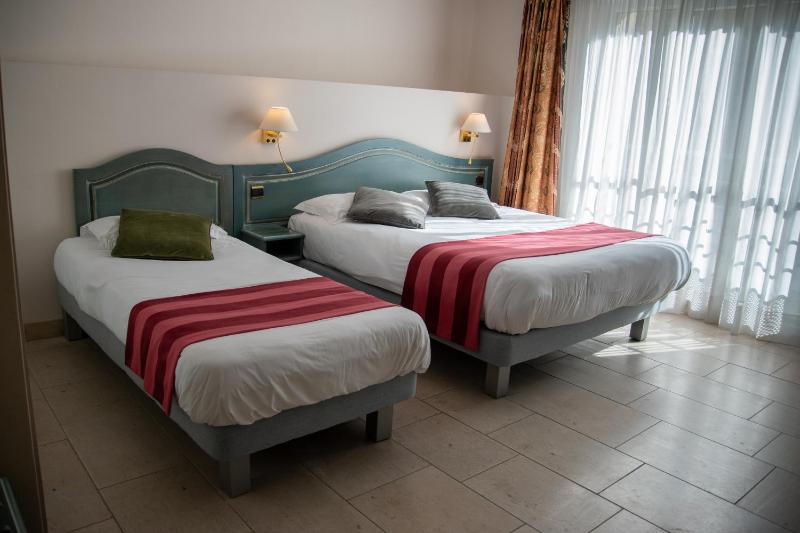 Triple Room image 4