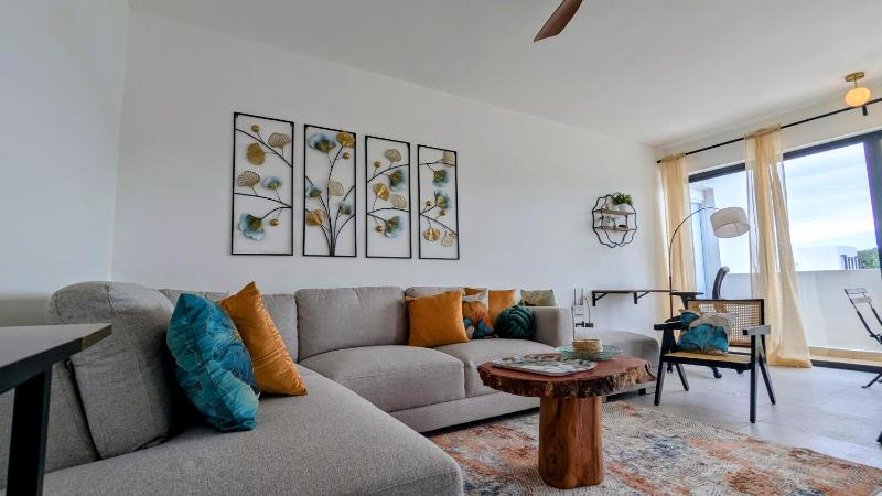 Mountain View Penthouse Condo - image 11