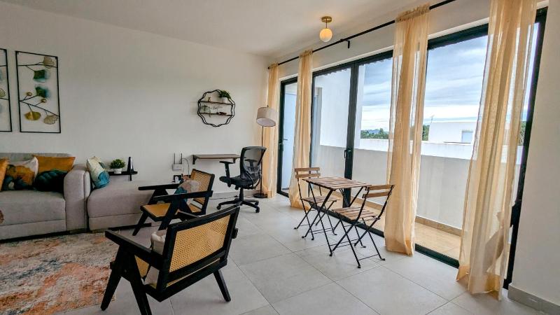 Mountain View Penthouse Condo - image 47