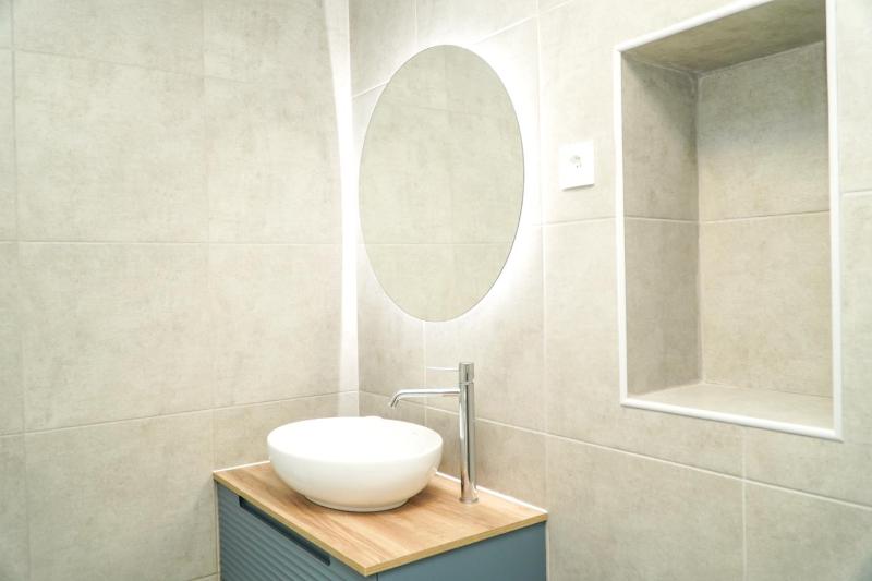 Studio (2 Adults) image 3