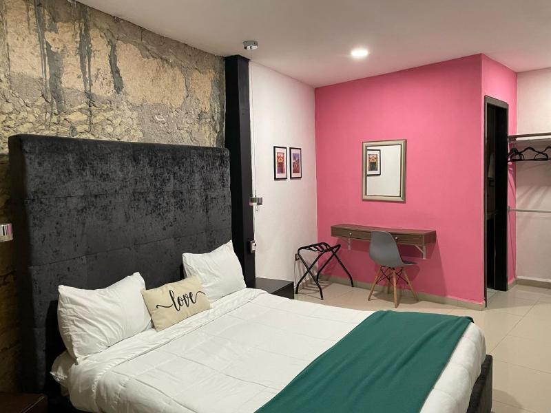 Adhoc Boutique Barrio Antiguo - image 6