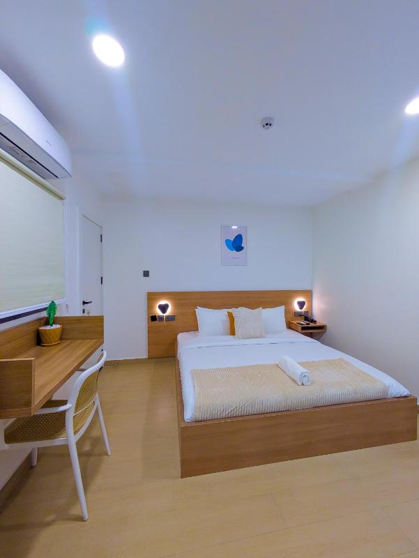 Yellow Door Hotels - image 3