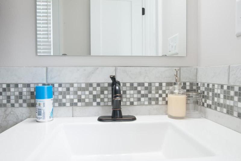 Adorable Broad Ripple Duplex - image 23