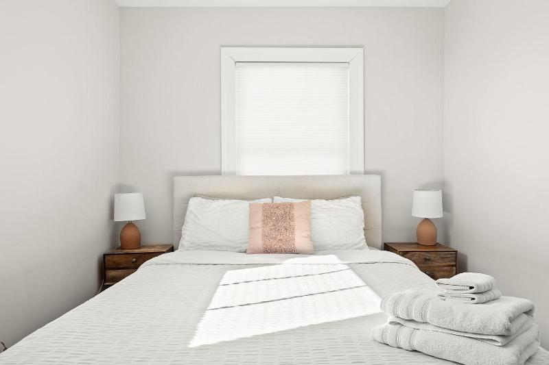 Adorable Broad Ripple Duplex - image 27