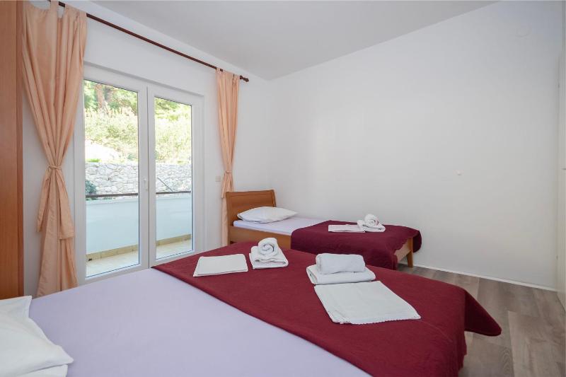 Apartment Karlo - image 25