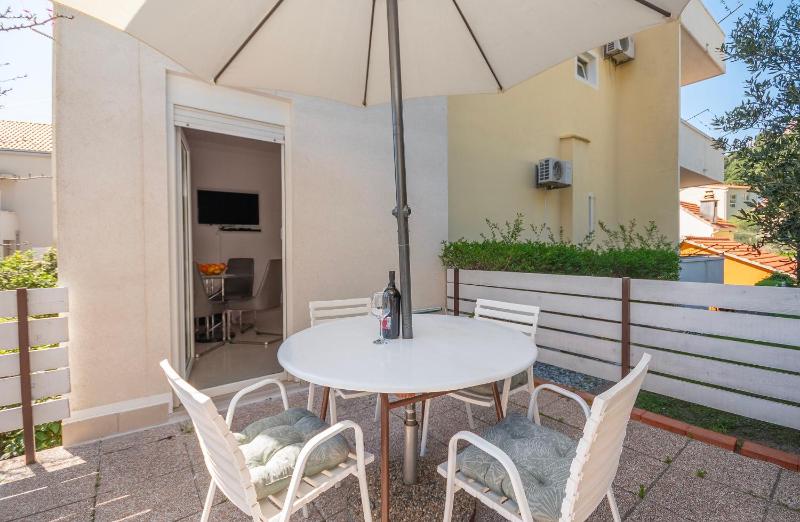 Apartment Karlo - image 10