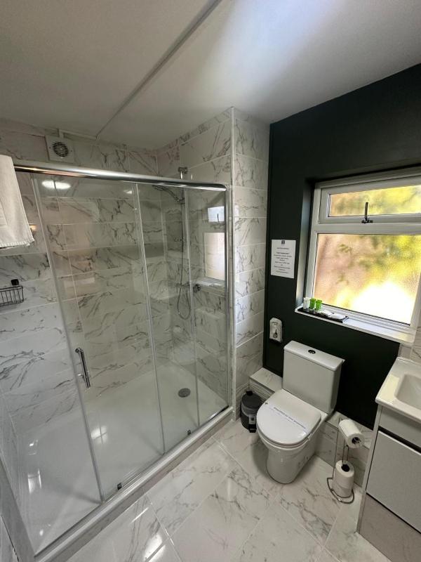 Standard Double or Twin Room image 3
