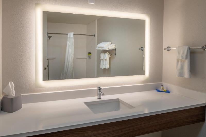 Specialty Room image 2