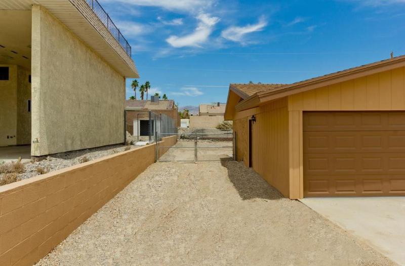 Four-Bedroom Holiday Home image 1