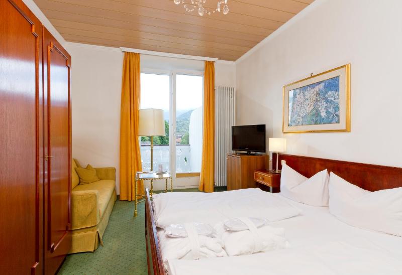 Double Room with Garden View image 1