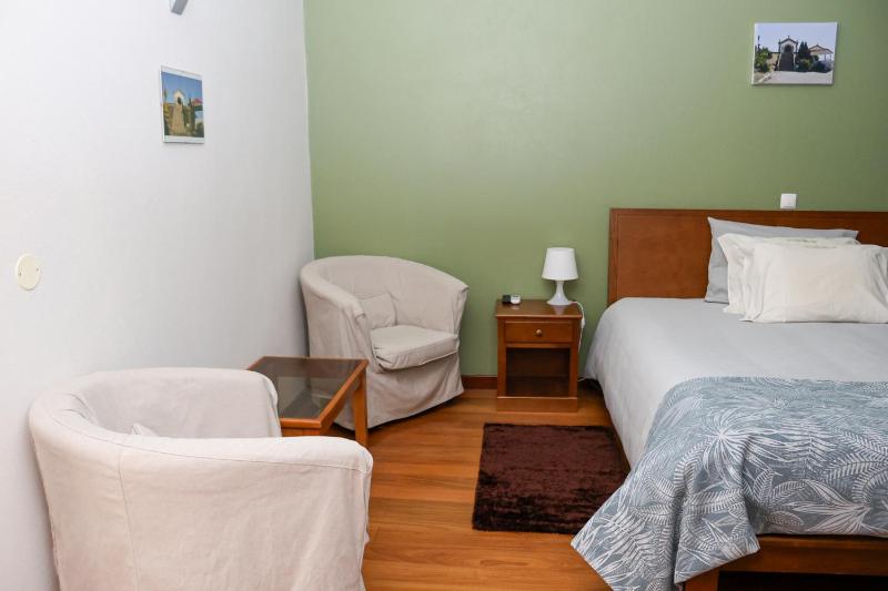 Double Room image 4