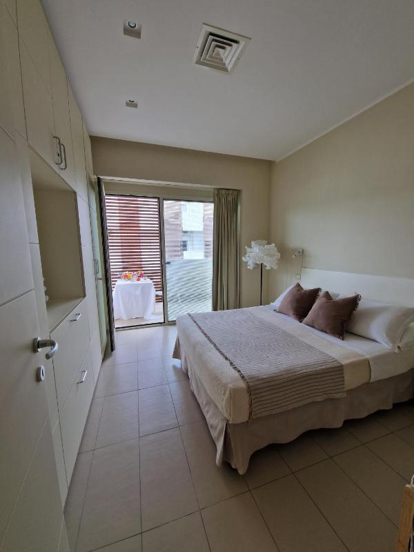 Apartment image 3