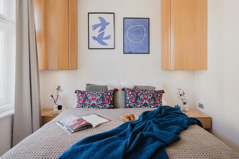 Prague Days - Open-plan Apartment with Smart TV in Žižkov - image 9