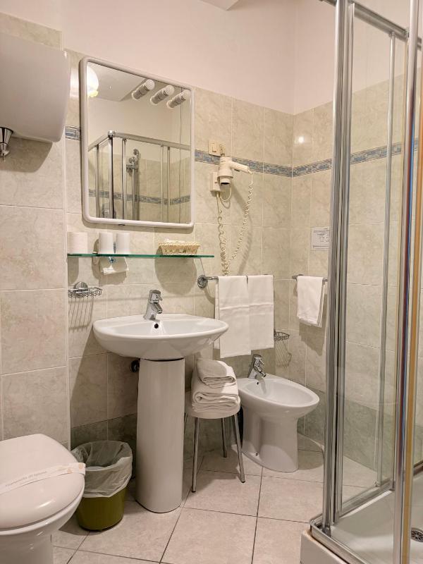 Triple Room image 2