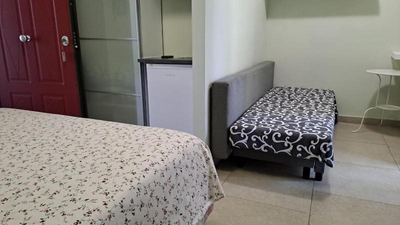 Double Room with Extra Bed image 2