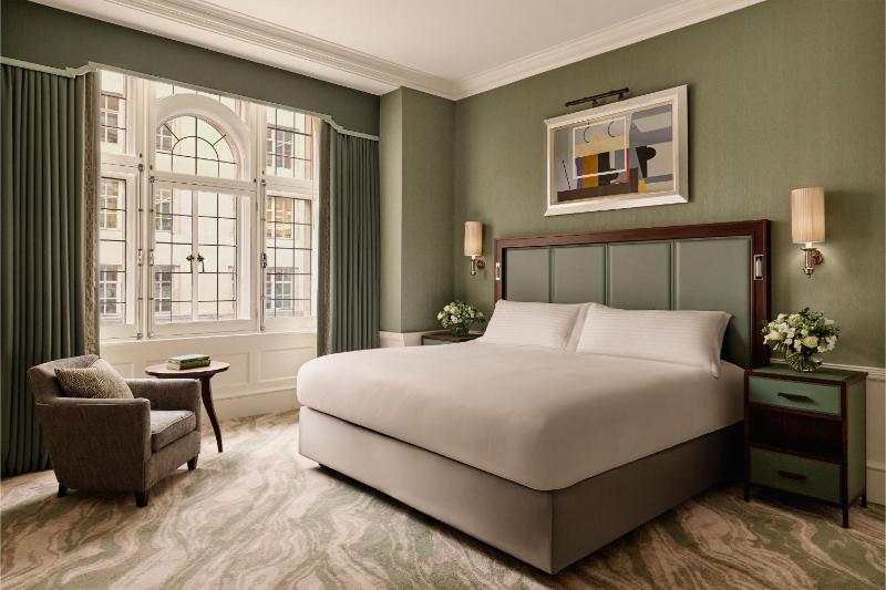 Grosvenor Suite image 3