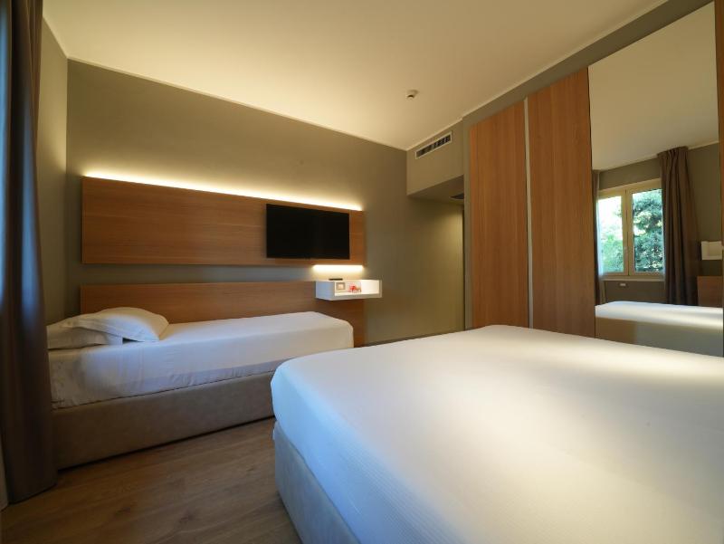 Triple Room image 4