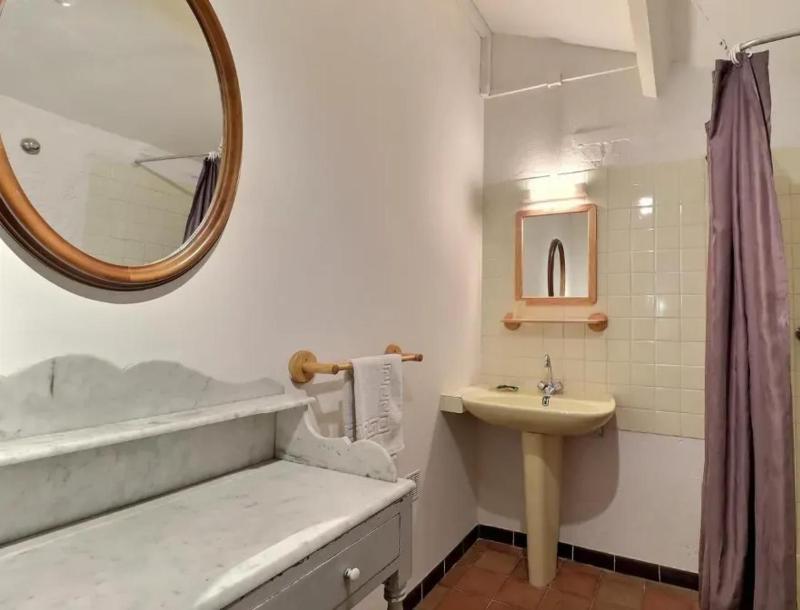 Charmante maison en Camargue avec piscine partagée - image 13