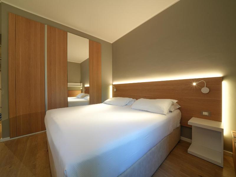 Double or Twin Room image 1