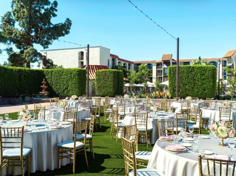 Embassy Suites by Hilton Scottsdale Resort - image 23