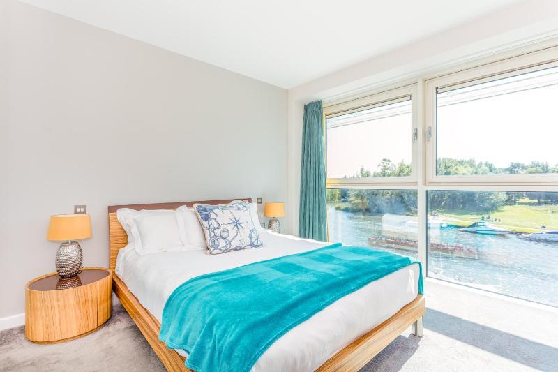 Two-Bedroom Apartment with River View image 2