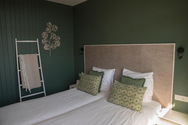Double Room with Balcony Backside image 1