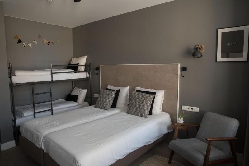 Quadruple Room image 2