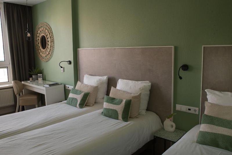 Triple Room image 2