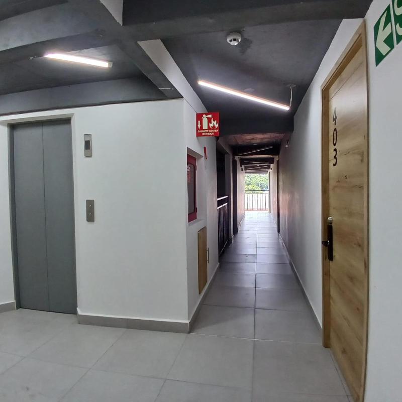 Apartaestudio Moderno Miró - image 16