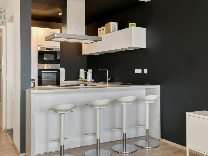 Apartment in Blankenberge with Sea Views - image 8