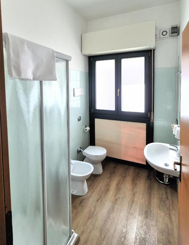 Central Hostel BG - image 9