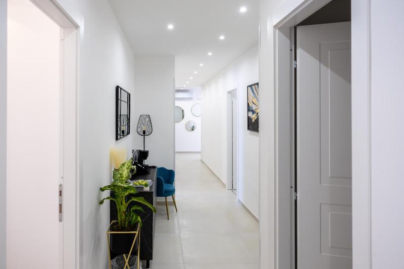 ADAMAS apartment  rooms and suite - image 36