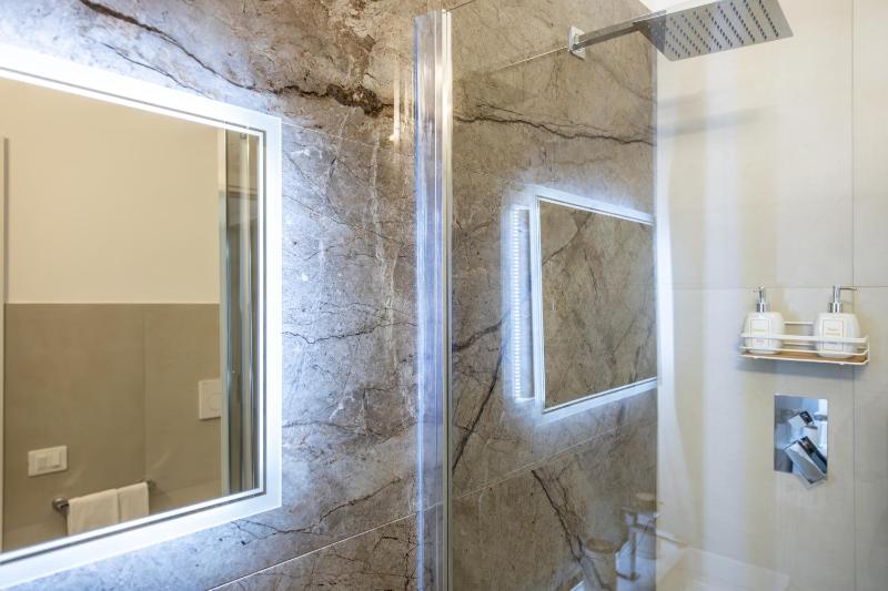 ADAMAS apartment  rooms and suite - image 5