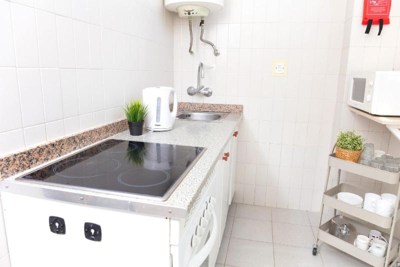 Apartment with Sea View (1 Adult) image 3
