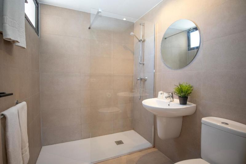 Apartment (2 Adults) image 3