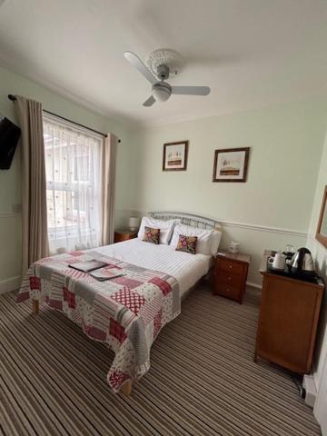 Single Room image 1